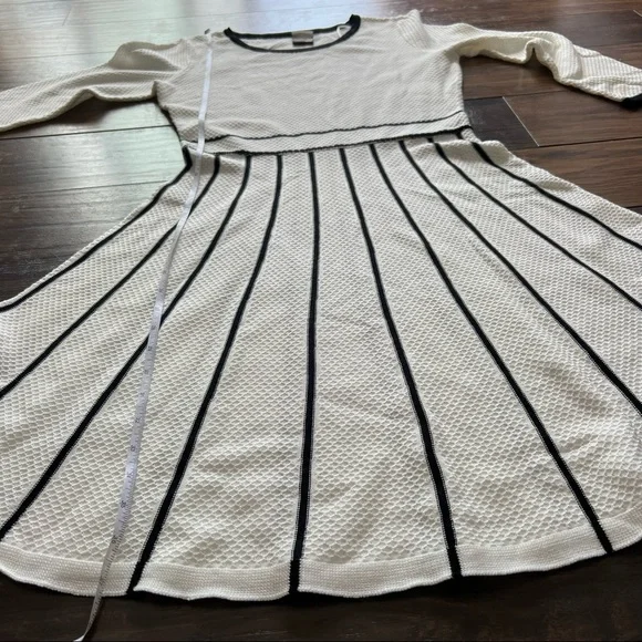 Just Taylor White Skater Dress NWOT - Picture 4 of 6